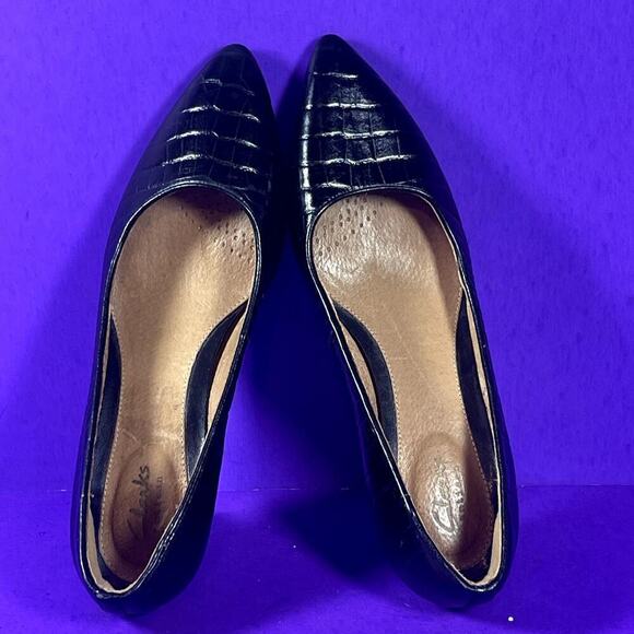 Clarks Women's Black Leather Croc Embossed Pointed Toe Kitten Heel Pump Size 6 - Picture 6 of 9